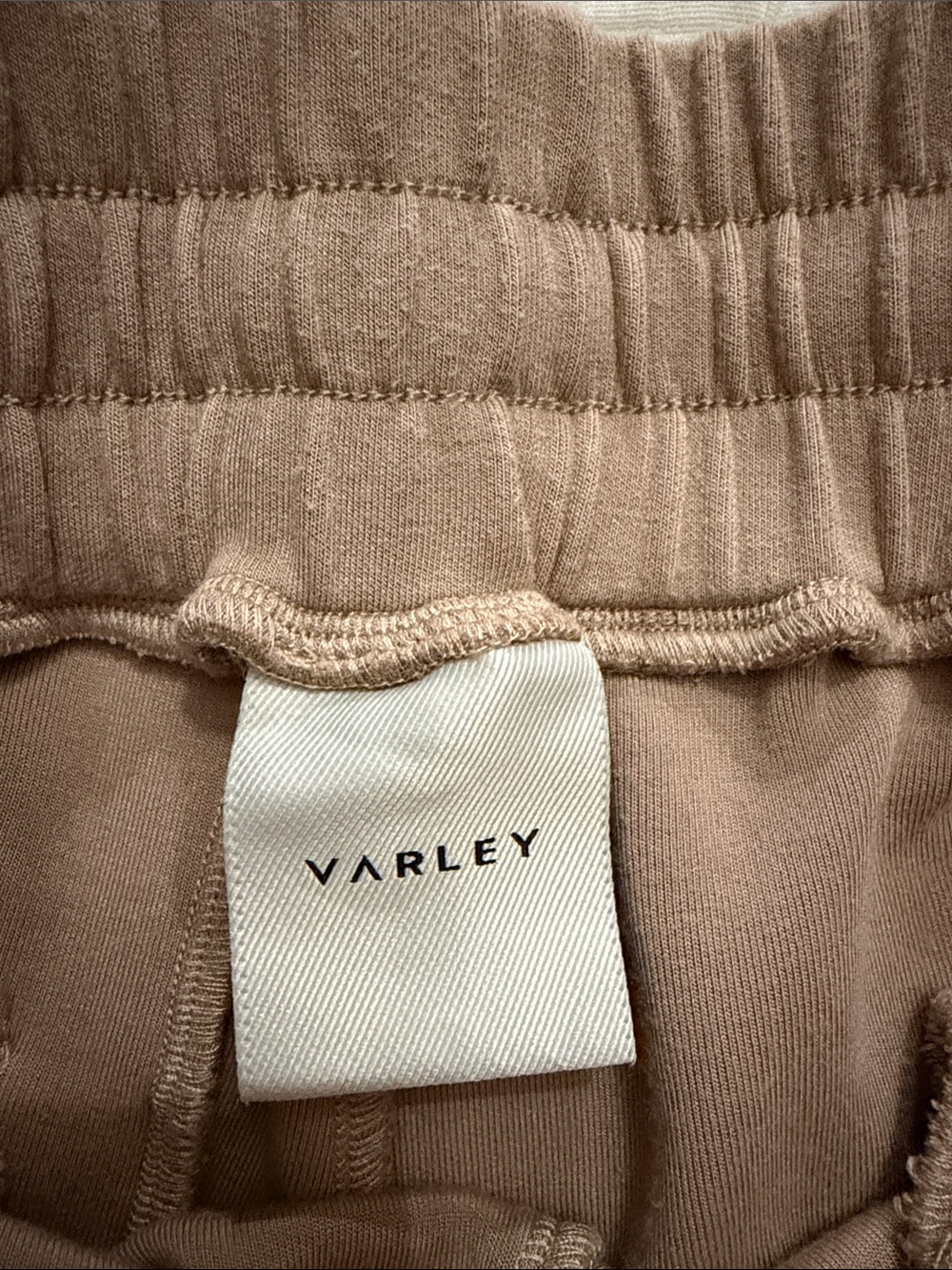Varley Keely High rise short 4 inch size medium in a beige mocha color - Picture 5 of 15